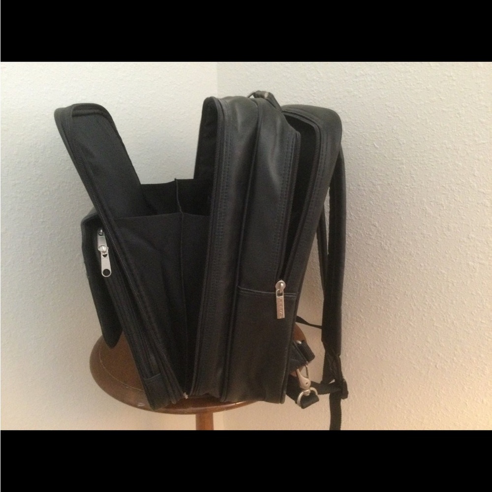 Laptop Backpack - Picture 2 of 8